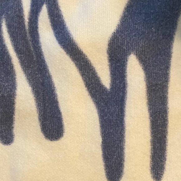 Ladies sweater size S/M Clotheshead Cozy-Boutique Sweater wore only twice - Picture 3 of 4